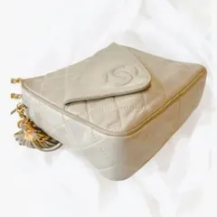 シャネル　 ココ　マトラッセ チェーン ショルダーバッグ ラムスキンキルティング