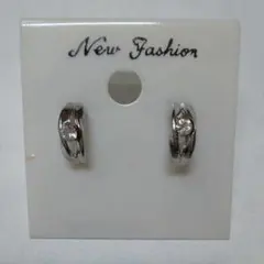 シルバー フープピアス クリアストーン付き