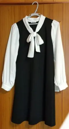 honeys　ボウタイワンピース