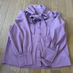 リボン付きパープル長袖シャツ M