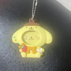 サンリオ　いちご新聞50周年記念 フォトバッジ付きマスコット　ポムポムプリン