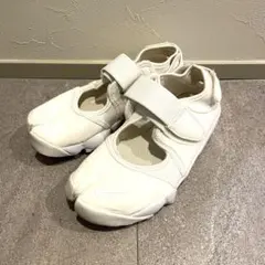 【美品】NIKE エアリフト 白 22cm 足袋スニーカー ナイキのサムネイル