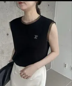 カプリシューレマージュ　1ポイントノースリーブTシャツ　ブラック