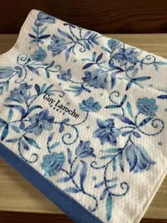 最終価格！【新品・未使用】ギラロッシュ　Guy Laroche　フェイスタオルのサムネイル