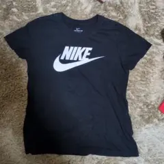 Nike ブラック Tシャツ Mサイズ