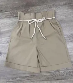 BACK NUMBER レディース　ズボン　ハーフパンツ　美品のサムネイル