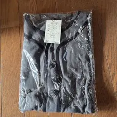 【feelcycle】未使用　グレー ボタン付きシャツサイズM