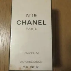 未使用☆CHANEL　シャネル　香水　N°19　 7.5ml