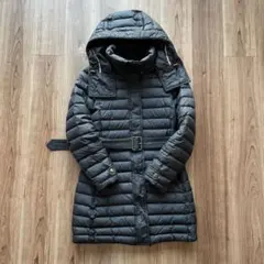 Burberry ブラック ダウンジャケット