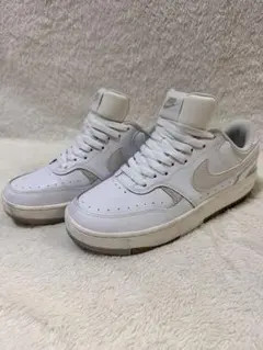NIKE ガンマフォース 26cm白