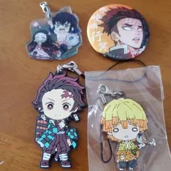 鬼滅　キーホルダー、缶バッチ　炭治郎 禰豆子 善逸 伊之助 ひめじま　まとめ売り