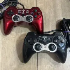 PS2 ホリ製　アナログ振動パッド　コントローラー　黒赤　動作確認済み　2個