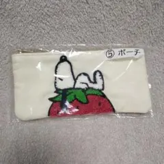 スヌーピー　ローソン　サンリオ当りくじ 一番くじ　長方形 いちご刺繍ポーチ 苺