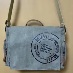 ショルダーバッグ　メッセンジャーバッグ　フラップ　レトロ感　多収納　未使用