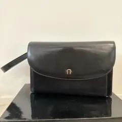 Aigner 黒 レザー クラッチバッグ