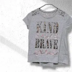 KIND BRAVE ラメ入りメッセージTシャツ グレー　レース