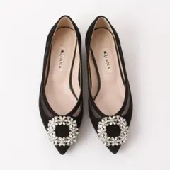 DIANA ブラックビジューバックル付きパンプス　ダイアナ