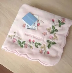 Wedgwood 花柄刺繍 タオルハンカチ