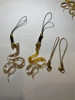 さーちん様★専用★金運アップ✡️勾玉型 金黒蛇石 白蛇の脱け殻付き さーちん様☆専用☆金運アップ✡️勾玉型 金黒蛇石