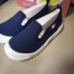 Item thumbnail for item aac84cbb-a1ad-4d80-99da-ee1cb6fa833e