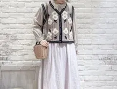 SM2 サマンサモスモス さがら刺繍ニットベスト 花柄　花刺繍