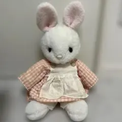 うさぎ ぬいぐるみ ファースト社　チェック柄 エプロン付きのサムネイル