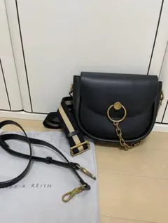 Charles & Keith ショルダーバッグ 黒 未使用
