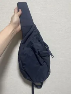 GU スリングショルダーバッグ ネイビー