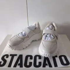 MOMO様専用！新品STACCATO スニーカー 厚底 ホワイトのサムネイル