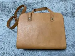 MEZZO メゾ　ショルダーバッグ　牛革