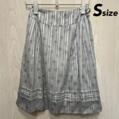 ドット柄 膝丈スカート