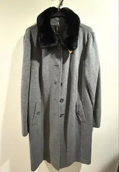 ファー襟付きグレーロングコート　大きめサイズ　ゆったり幅広　ノーブランド
