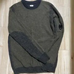 新品C.P. COMPANY オリーブグリーンニットのサムネイル