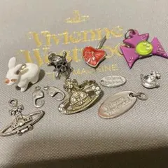 ヴィヴィアンなどのイヤリング、パーツのサムネイル