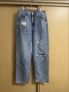 ダメージ加工ストレートジーンズライトブルー