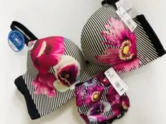 ☆エメフィール☆ ピンストライプフラワー超盛りブラ(R) Ｂ75／Ｍ
