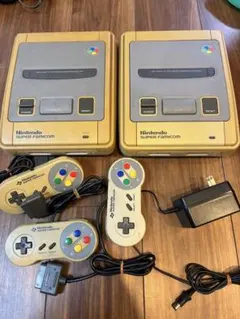 任天堂 スーパーファミコン本体2個　コントローラー 純正ACアダプター