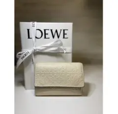 ロエベ　アナグラム財布