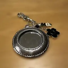 MARY QUANT ミラー付キーホルダー
