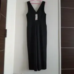 UNIQLO 新品 ブラック Vネック サロペット オールインワン Sのサムネイル