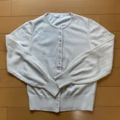 アイボリー パールボタン 長袖カーディガン　アンゴラ混