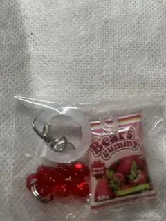 めじるしチャーム　Bears gummy ストロベリー