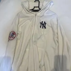 New York Yankees ホワイトパーカー