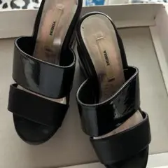 MURUA ブラック ウェッジサンダル