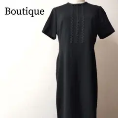 レースデザインカラーレス半袖ブラックフォーマルタイトフィットワンピ　13号