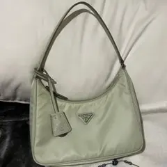 【美品】PRADA プラダ RE-EDITION 2005 ナイロンハンドバッグ