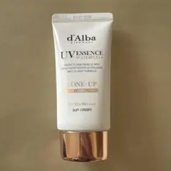 ダルバ　UVエッセンス　ピンクトーンアップ