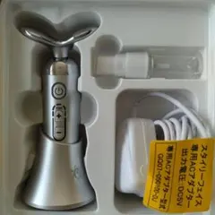 ルネサンス スタイリーフェイス 美顔器 SLF-100 - メルカリ