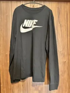 NIKE ロンT