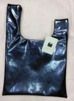 Item thumbnail for item 8963d9f9-5bdc-49e2-adf8-fbab29408859